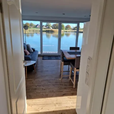 Hausboot Auf Dem Wangermeer *