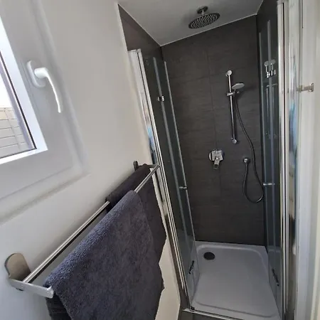 Hausboot Auf Dem Wangermeer * Schillig