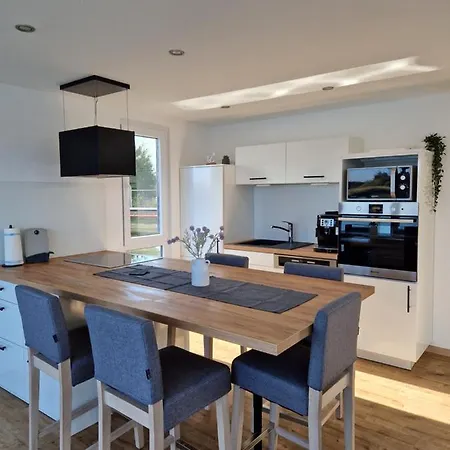 Hausboot Auf Dem Wangermeer Bådhotel Schillig