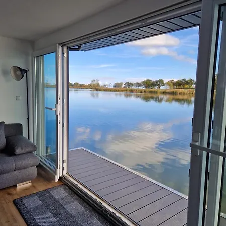 Hausboot Auf Dem Wangermeer * Schillig