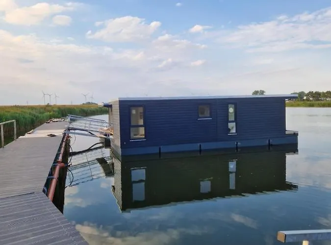 Hausboot Auf Dem Wangermeer *